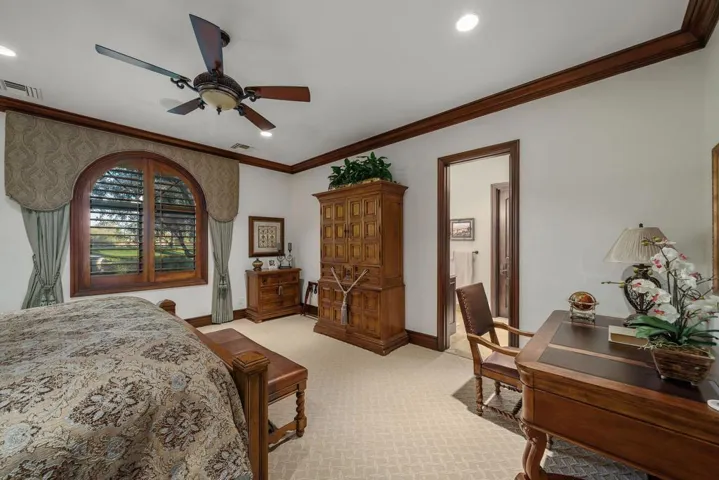 92-web-or-mls-HPSavona1220_092