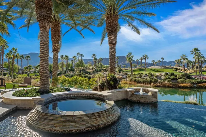 37-web-or-mls-HPSavona1220_037