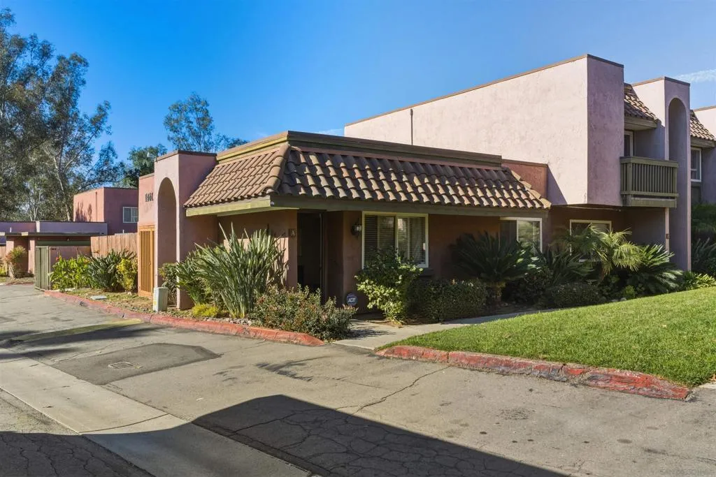 1461 N Broadway A, Escondido, California 92026 home-pic-2