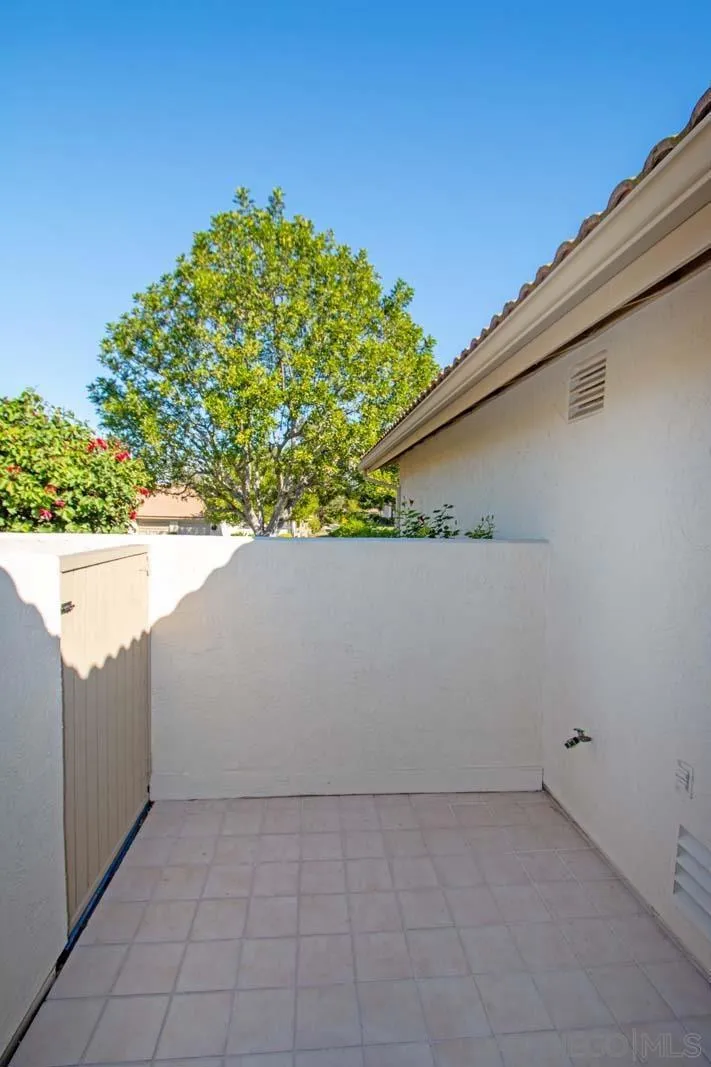 12863 Camino De La Breccia, San Diego, California 92128 home-pic-32