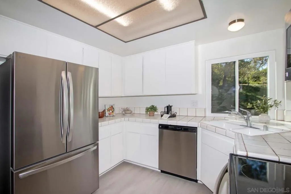 12863 Camino De La Breccia, San Diego, California 92128 home-pic-17