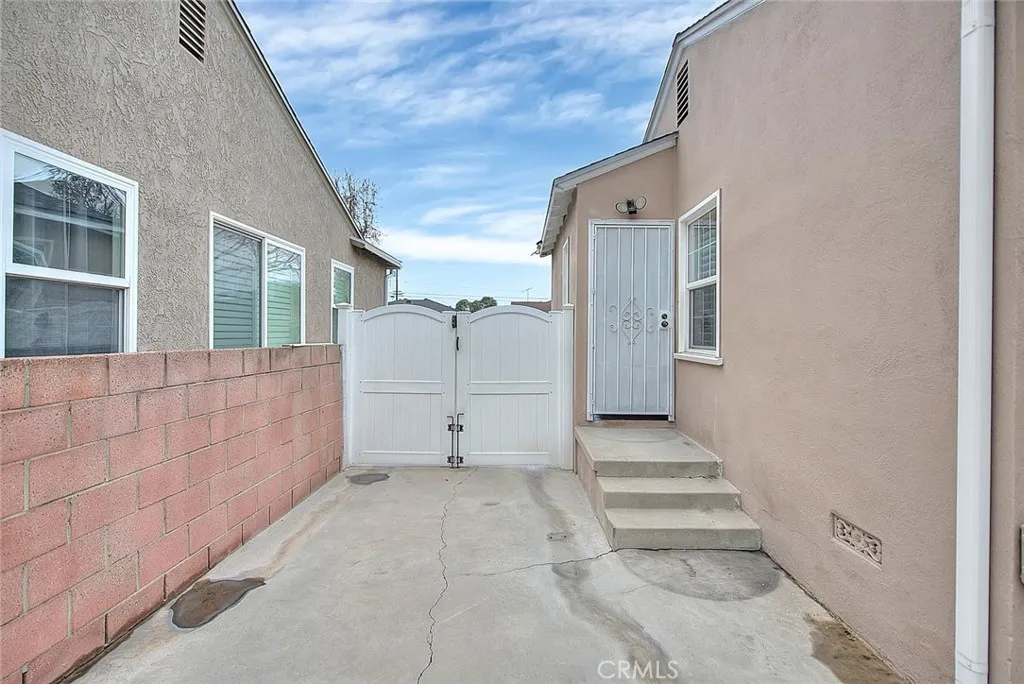 2942 Silva, Lakewood, California 90712 home-pic-36
