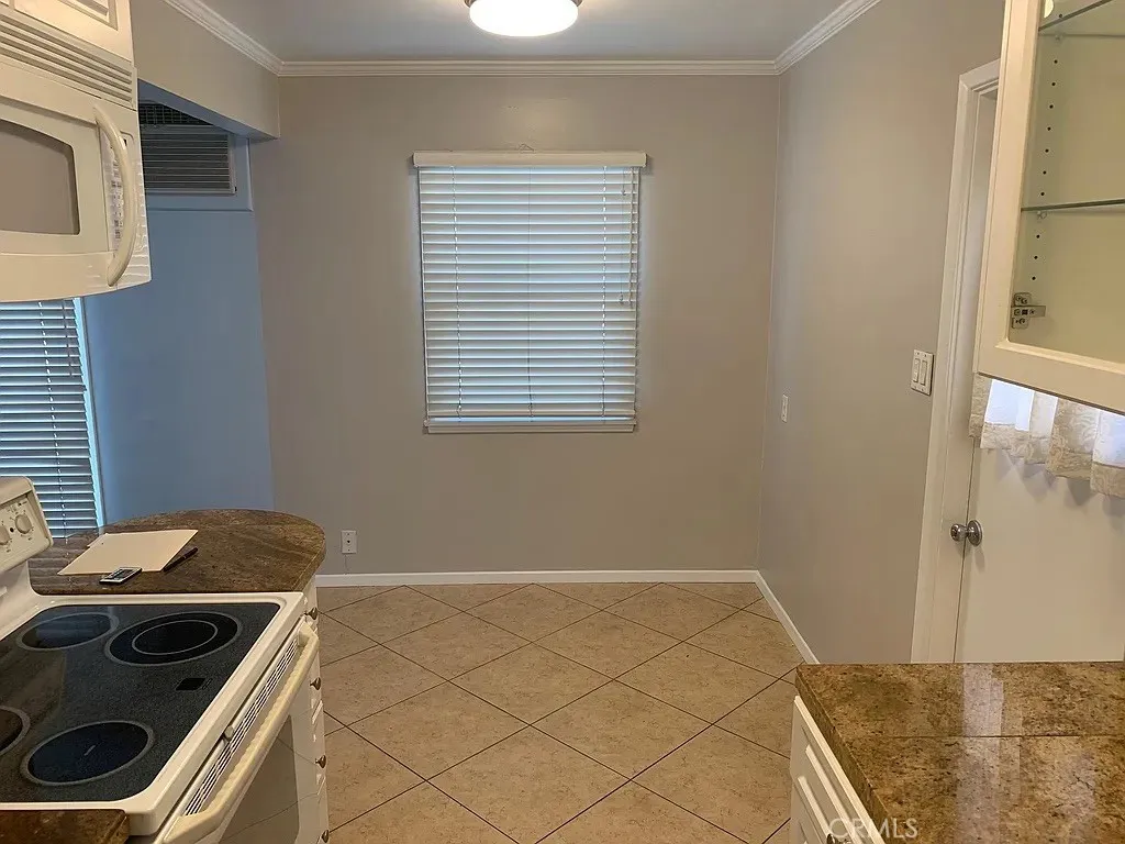 4401 E Division Street, Long Beach, California 90803 home-pic-16