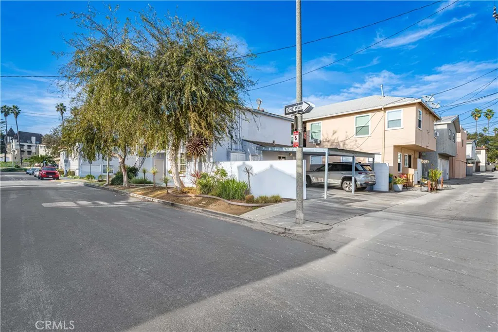 4401 E Division Street, Long Beach, California 90803 home-pic-41