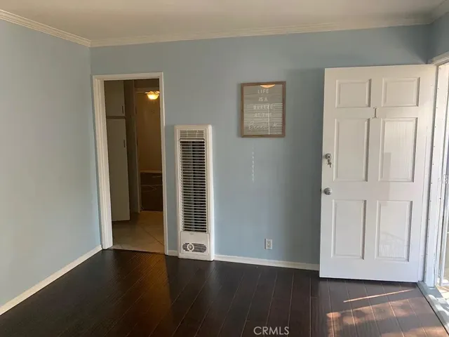 2 Bed entrance on 1st floor.