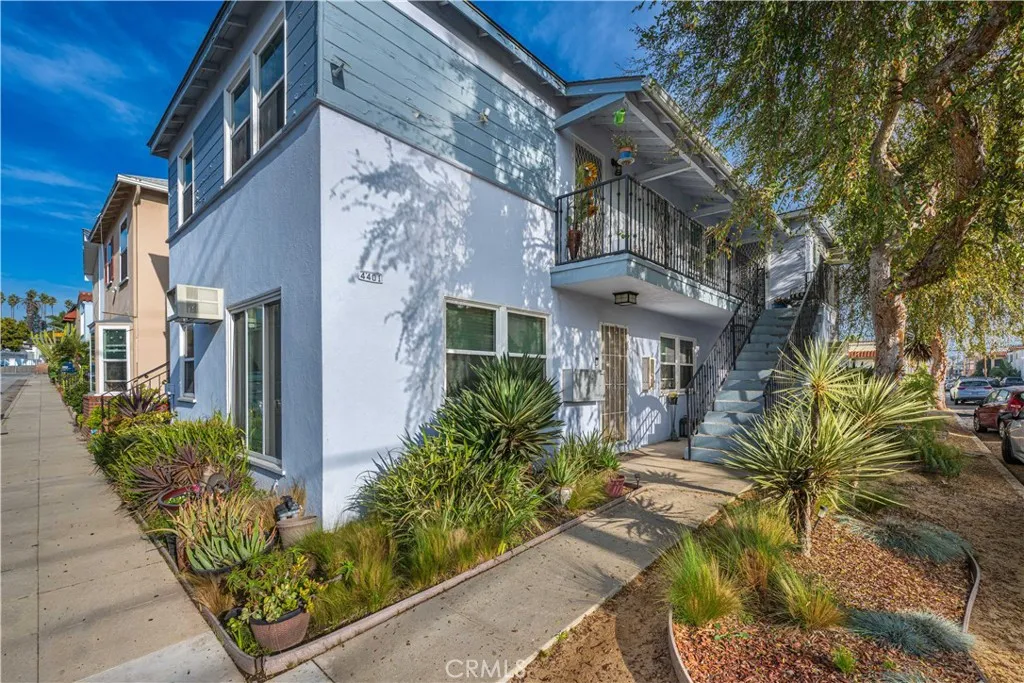 4401 Division, Long Beach, California 90803 home-pic-3