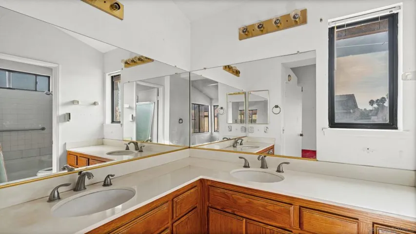 Primary Bath/Spa