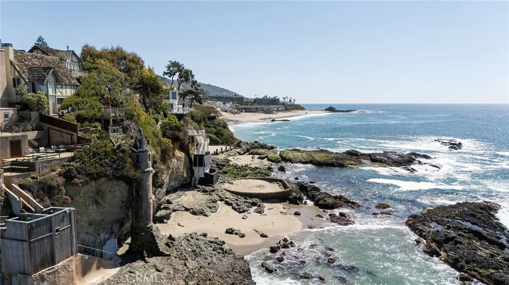 2621 Victoria Drive, Laguna Beach, California 92651 home-pic-19