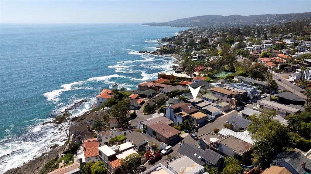 2621 Victoria Drive, Laguna Beach, California 92651 home-pic-21