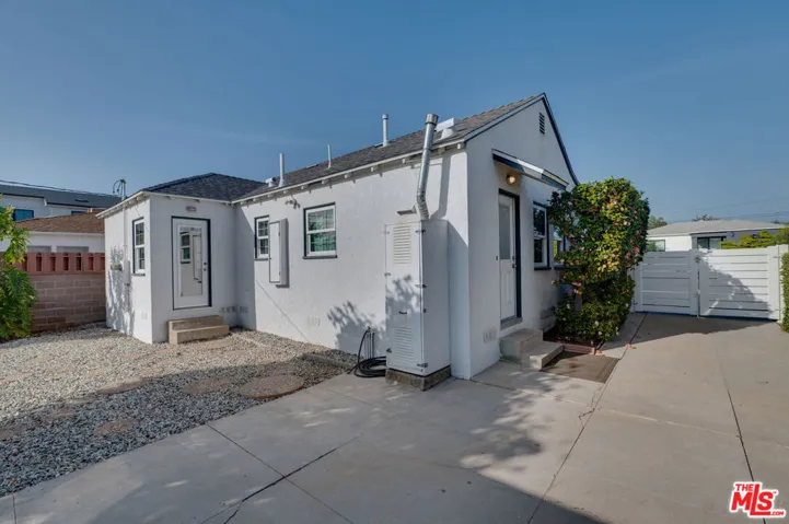 6408 W 82nd Street, Los Angeles, California 90045
