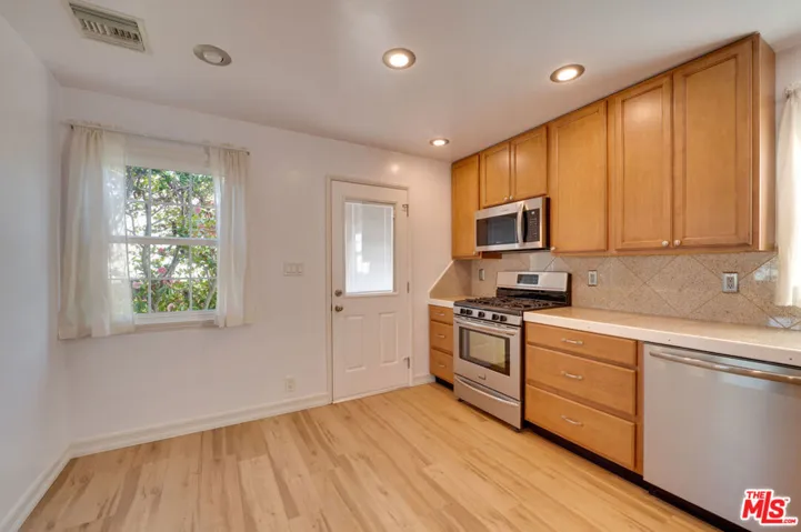6408 W 82nd Street, Los Angeles, California 90045