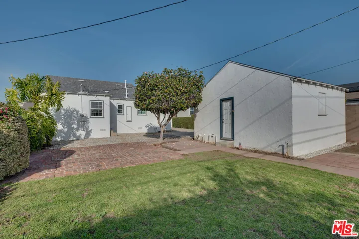 6408 W 82nd Street, Los Angeles, California 90045