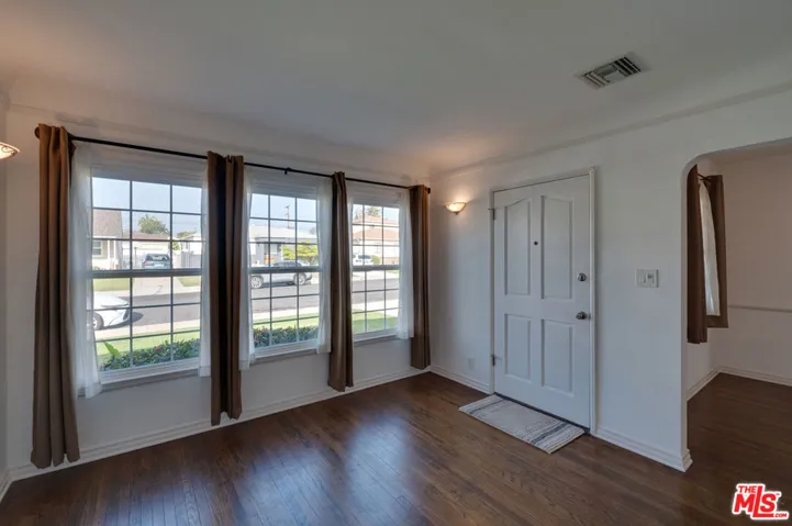 6408 W 82nd Street, Los Angeles, California 90045