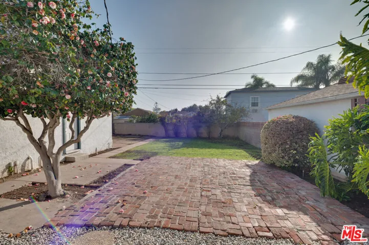 6408 W 82nd Street, Los Angeles, California 90045