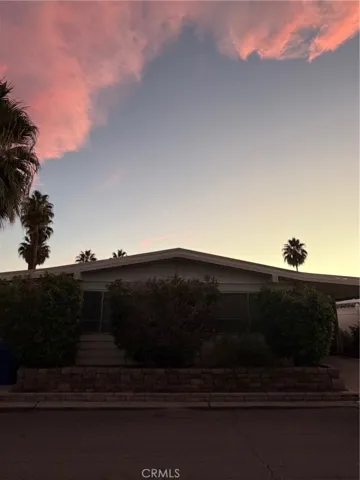 Pink skies above the mobile