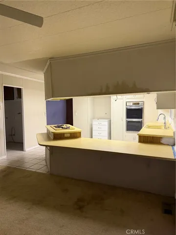 Breakfast bar