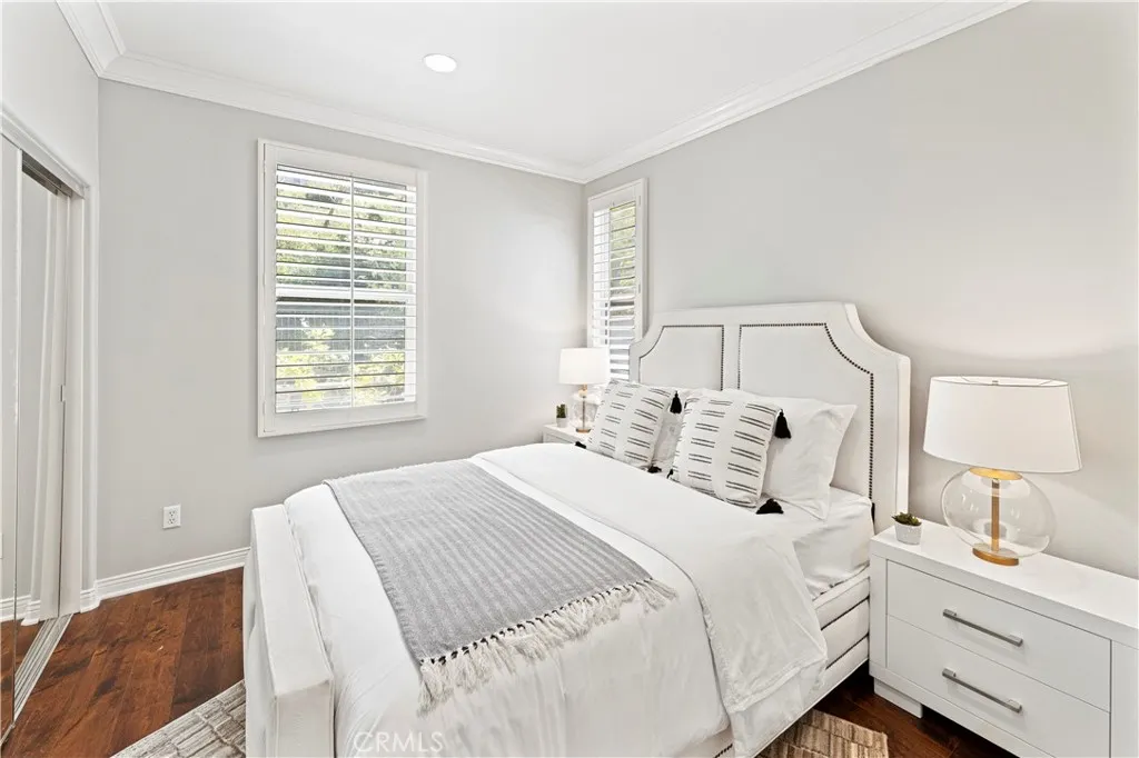 54 Valley Terrace, Irvine, California 92603 home-pic-30