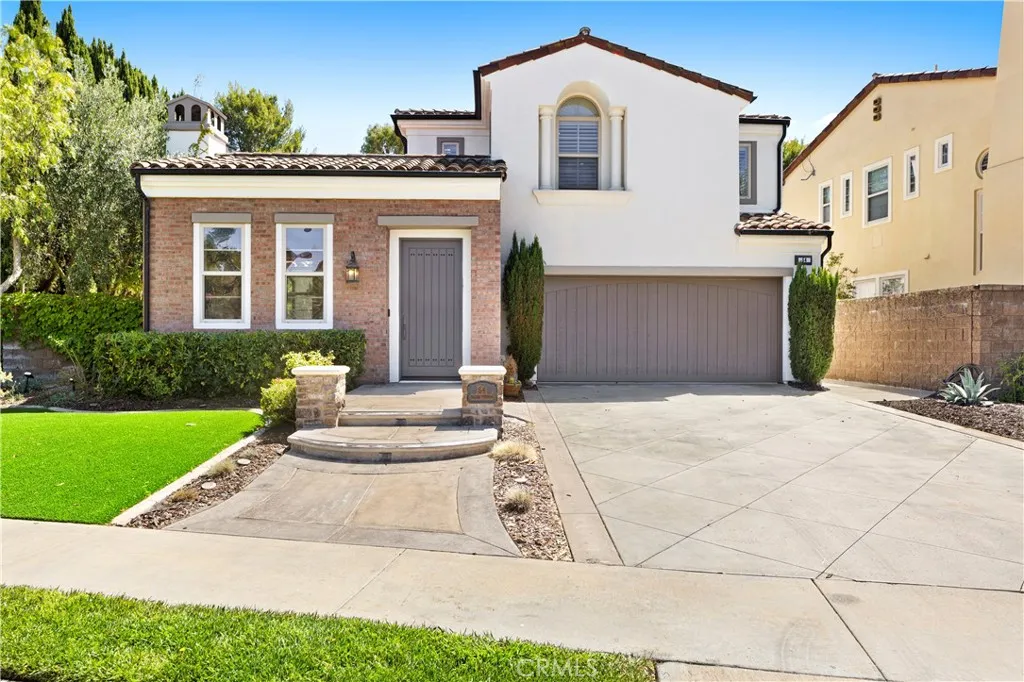 54 Valley Terrace, Irvine, California 92603 home-pic-1