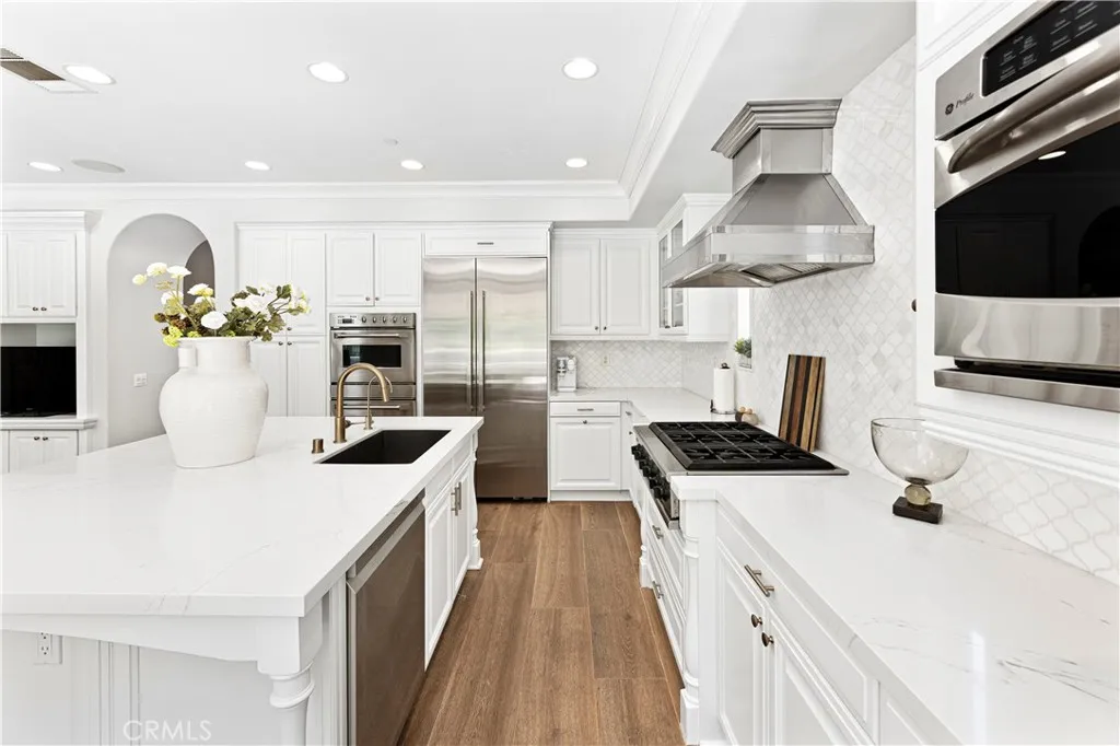 54 Valley Terrace, Irvine, California 92603 home-pic-27