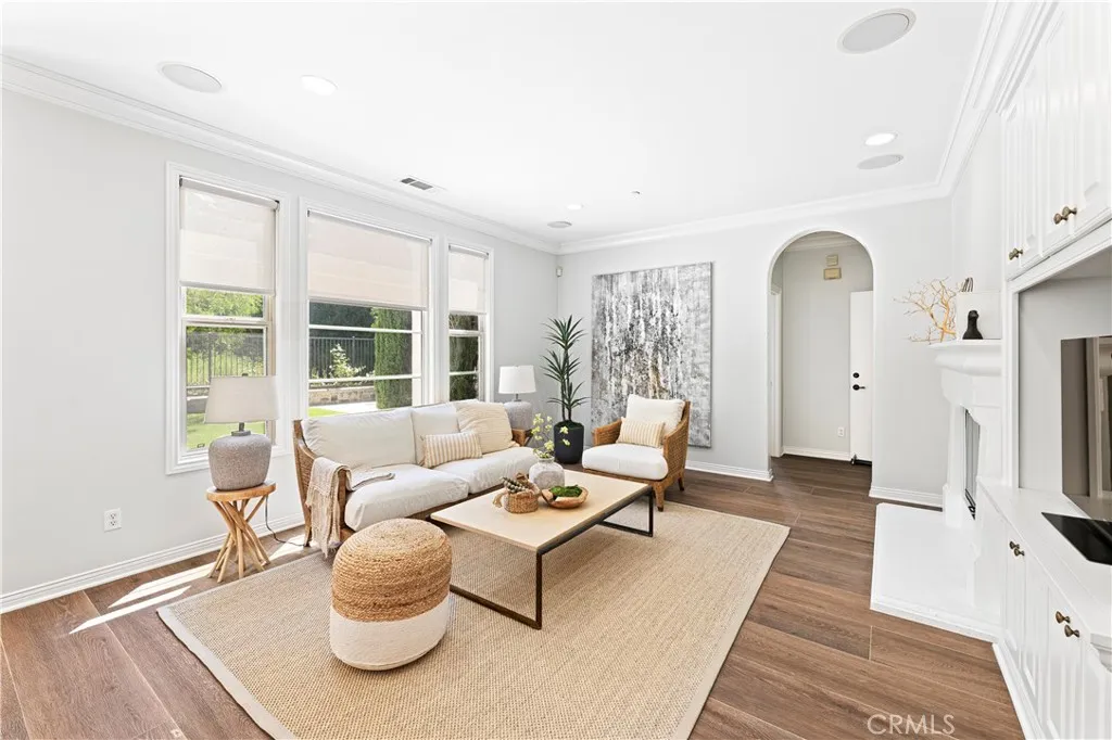 54 Valley Terrace, Irvine, California 92603 home-pic-19