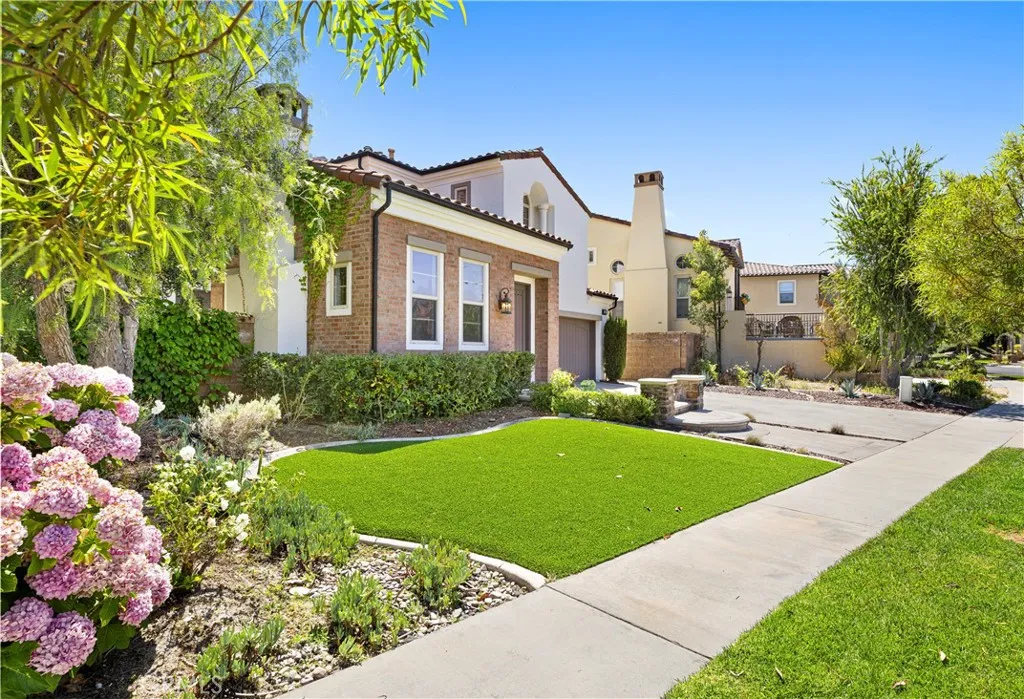 54 Valley Terrace, Irvine, California 92603 home-pic-3