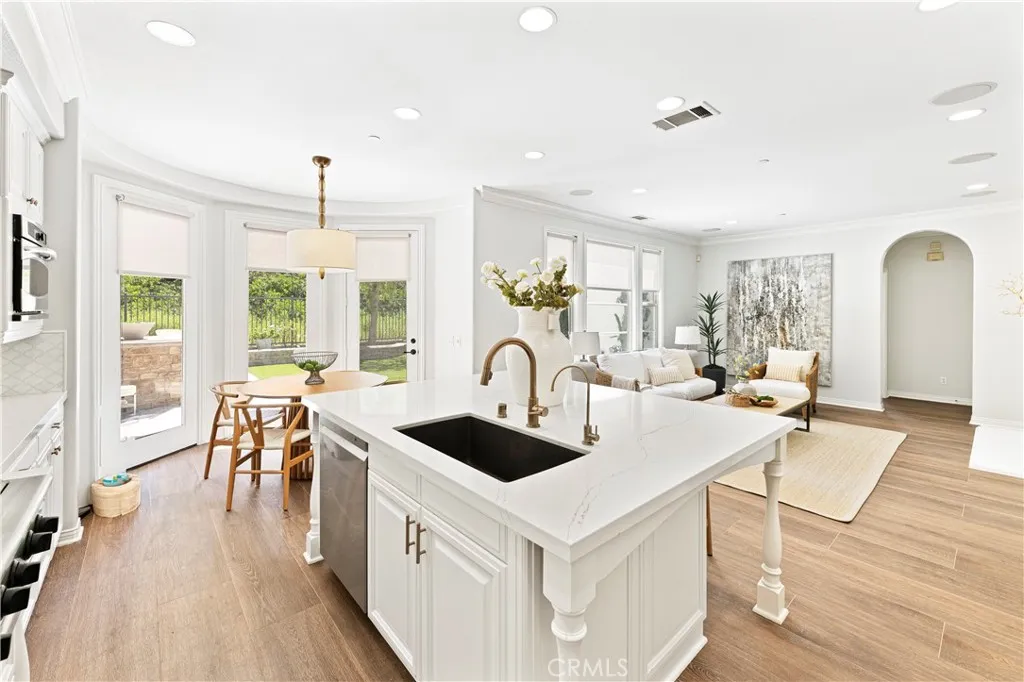54 Valley Terrace, Irvine, California 92603 home-pic-24