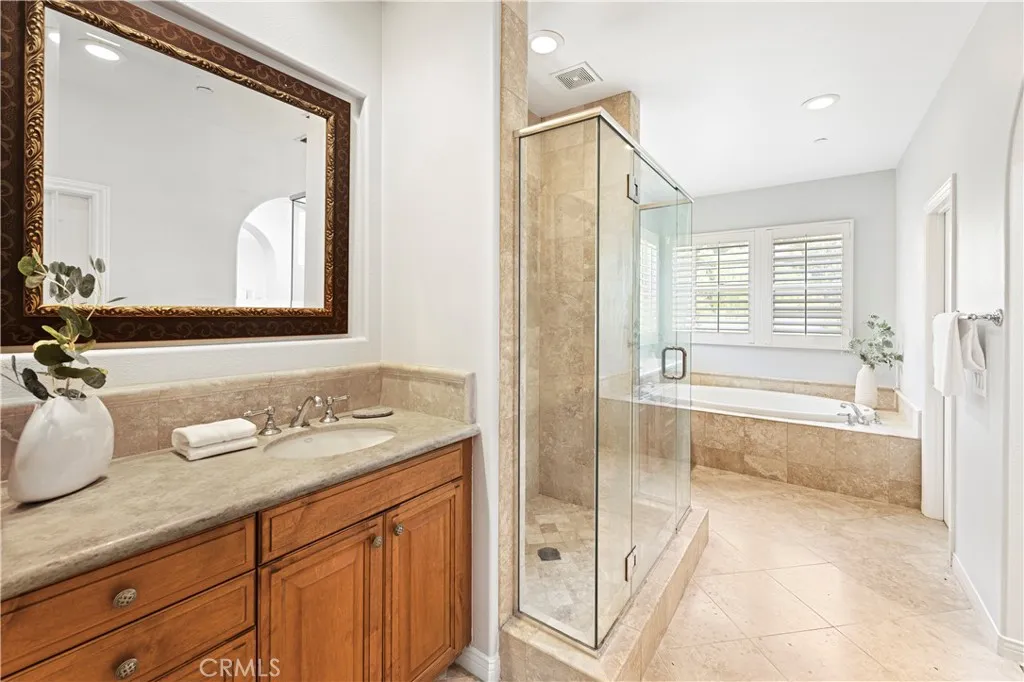 54 Valley Terrace, Irvine, California 92603 home-pic-37