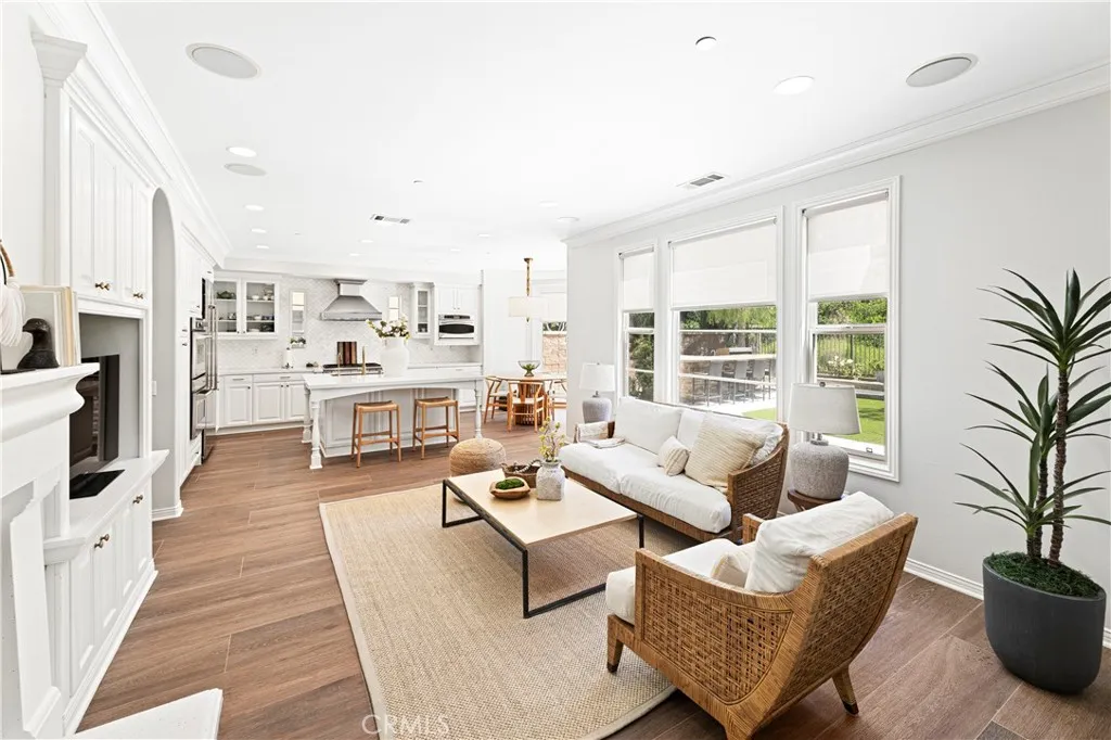 54 Valley Terrace, Irvine, California 92603 home-pic-25