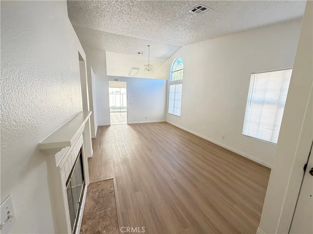 466 Granite View, Perris, California 92571 home-pic-12