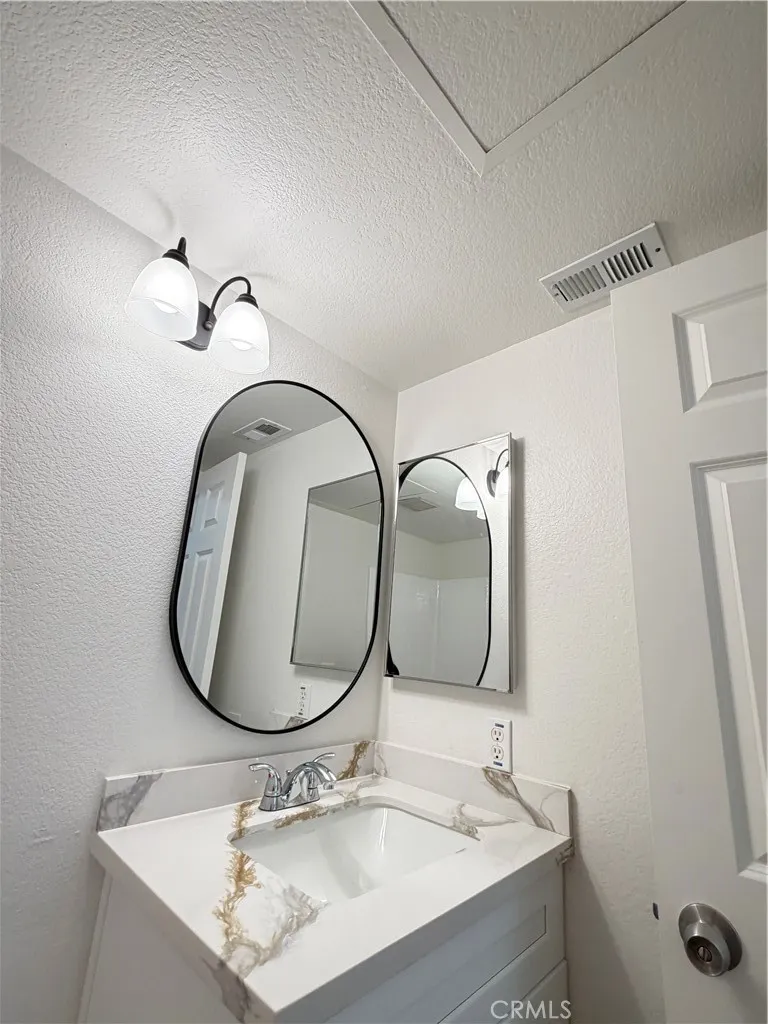 466 Granite View, Perris, California 92571 home-pic-16