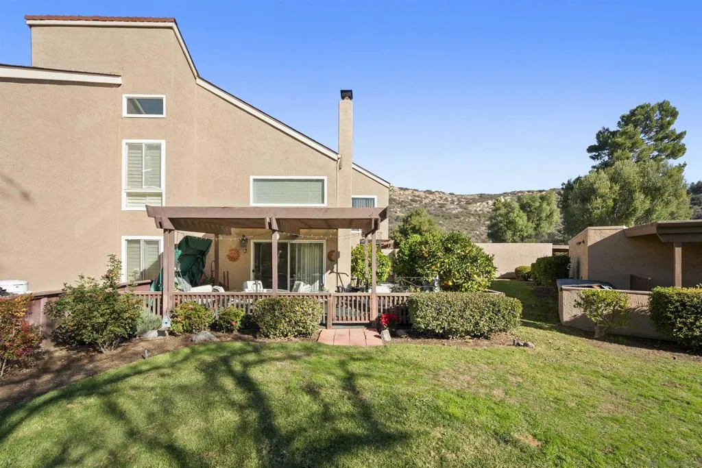 15858 Green Haven Court, Ramona, California 92065 home-pic-45