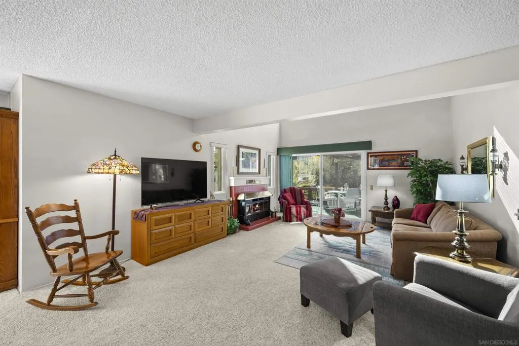 15858 Green Haven Court, Ramona, California 92065 home-pic-1