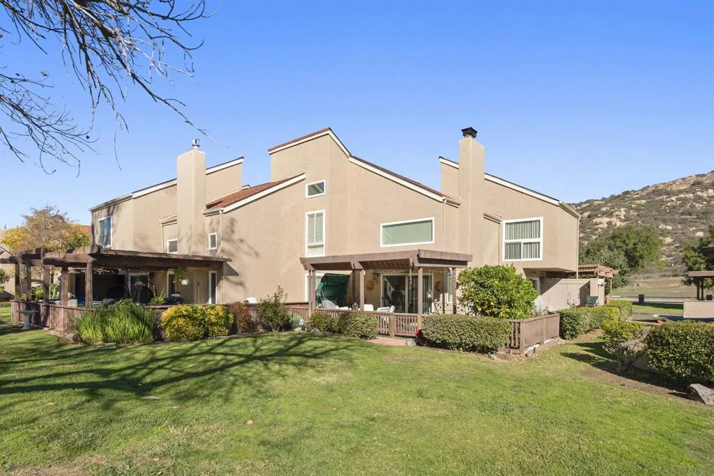 15858 Green Haven Court, Ramona, California 92065 home-pic-46