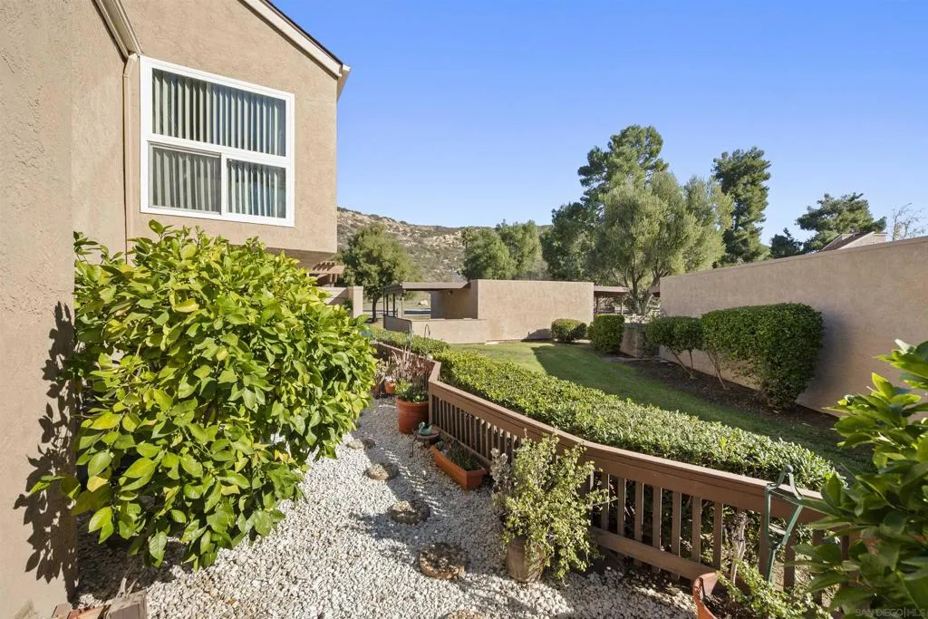 15858 Green Haven Court, Ramona, California 92065 home-pic-55