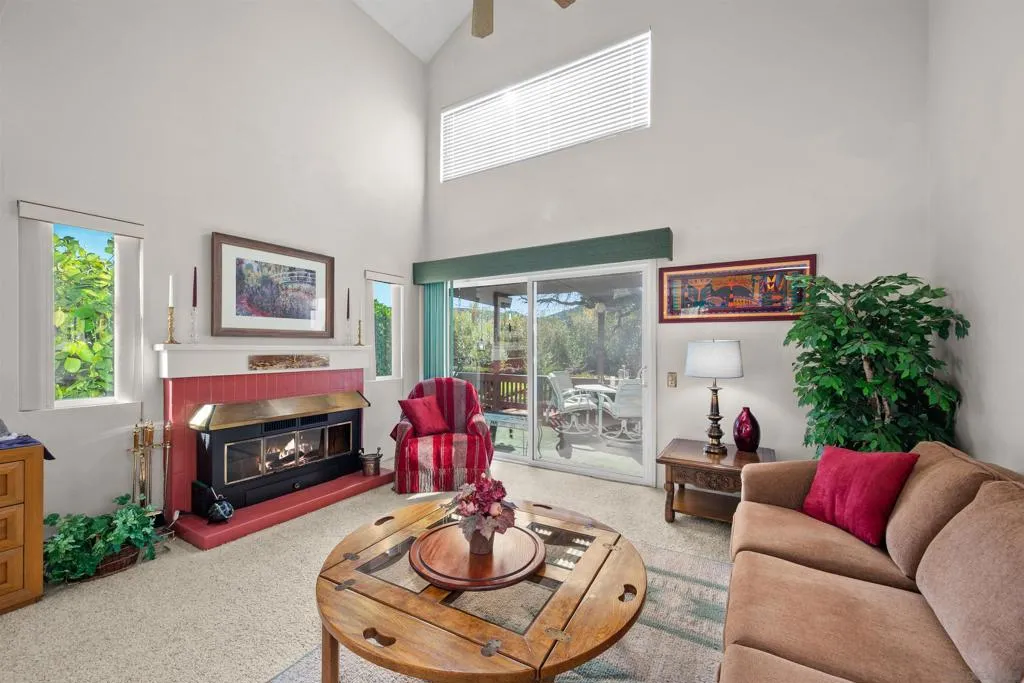 15858 Green Haven Court, Ramona, California 92065 home-pic-11