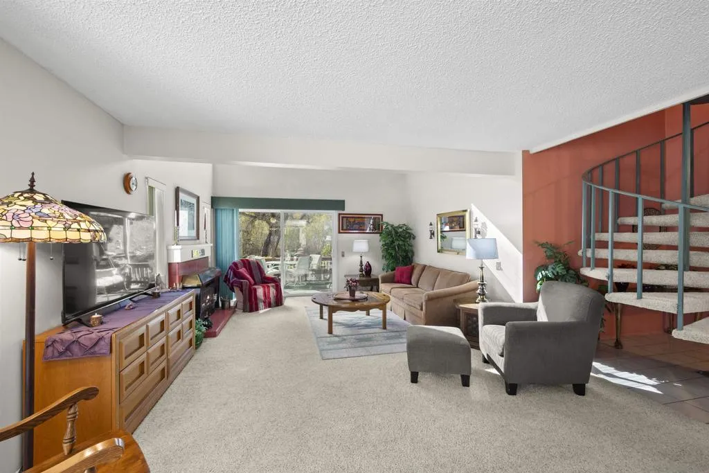 15858 Green Haven Court, Ramona, California 92065 home-pic-8