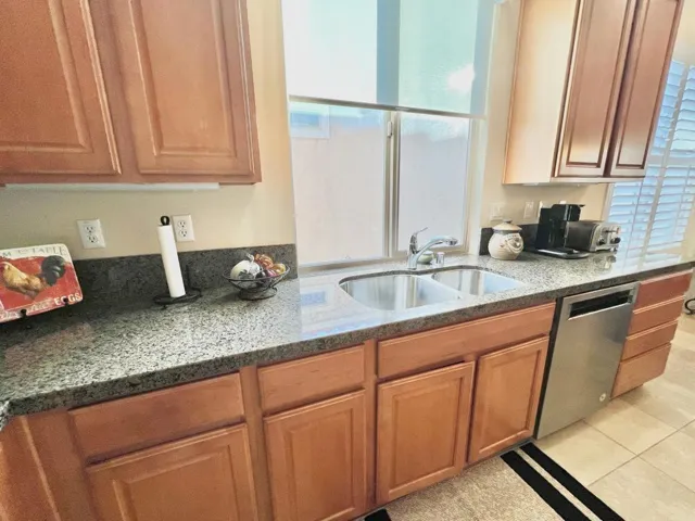 12. Kitchen