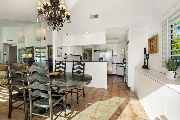 36-web-or-mls-JCLobelia_OPMG_1225_036