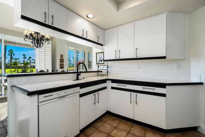 40-web-or-mls-JCLobelia_OPMG_1225_040