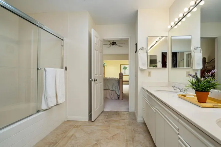 54-web-or-mls-JCLobelia_OPMG_1225_054