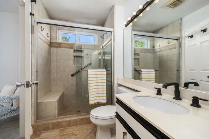 56-web-or-mls-JCLobelia_OPMG_1225_056