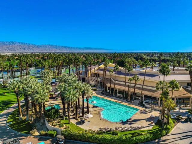 16-web-or-mls-JCLobelia_OPMG_1225_016