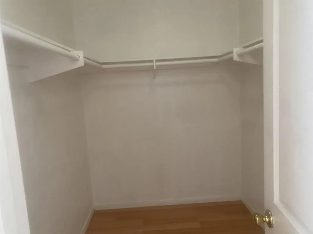 Walk in closet