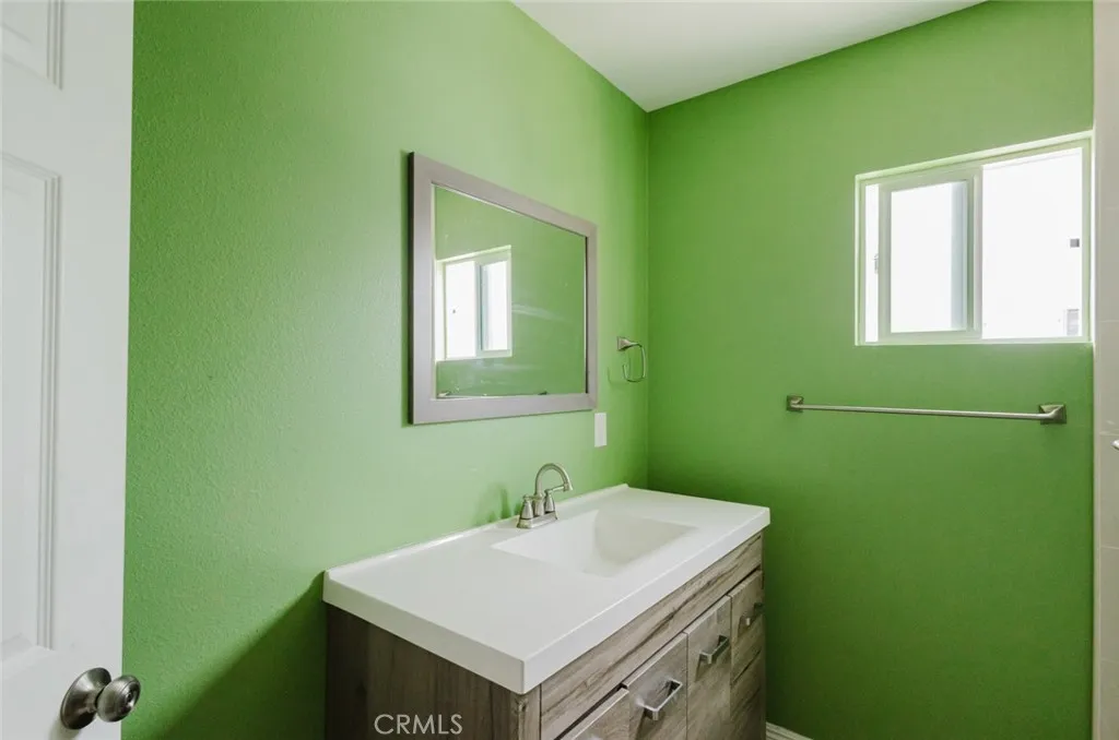 2226 Hauser Boulevard, Los Angeles, California 90016 home-pic-20