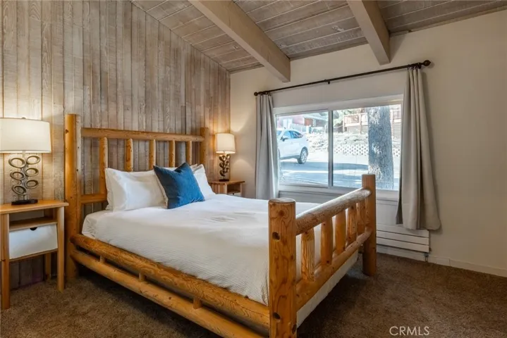 Upper Level Queen Room