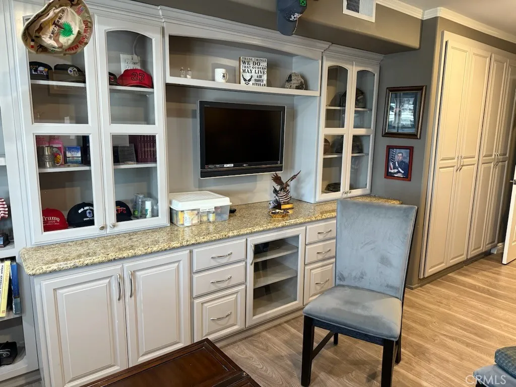 1860 Mckinney Wy M15-21a, Seal Beach, California 90740 home-pic-14