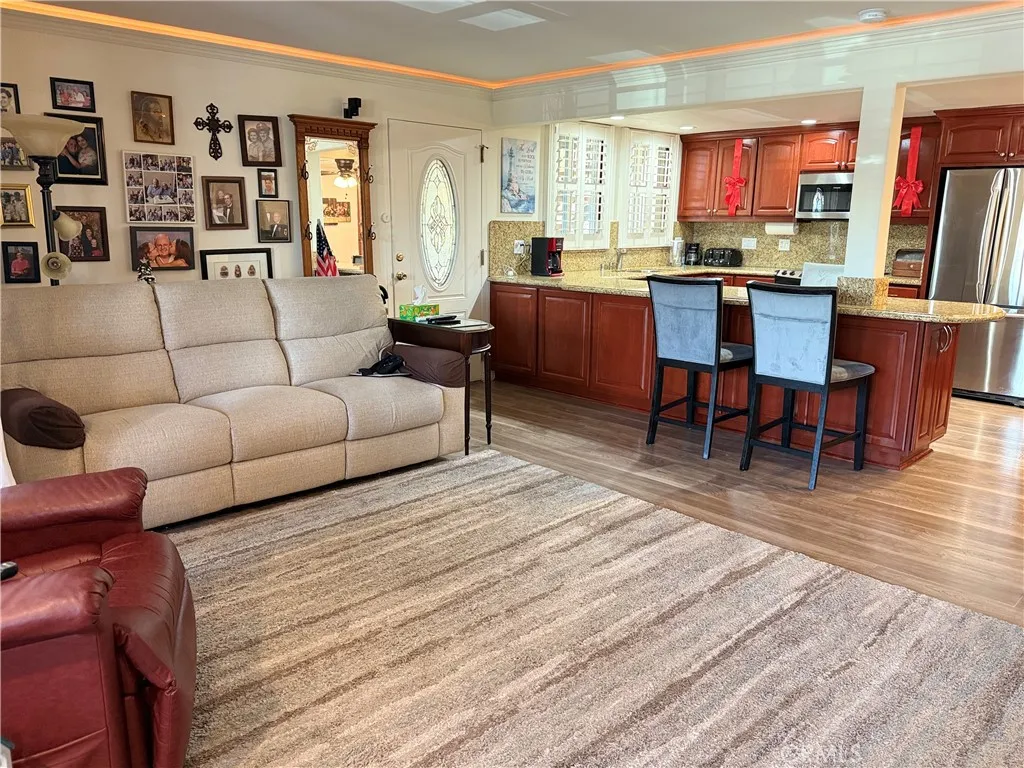 1860 Mckinney Wy M15-21a, Seal Beach, California 90740 home-pic-4