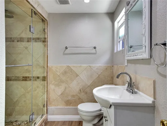 985 1/2 Dexter Street, Los Angeles, California 90042