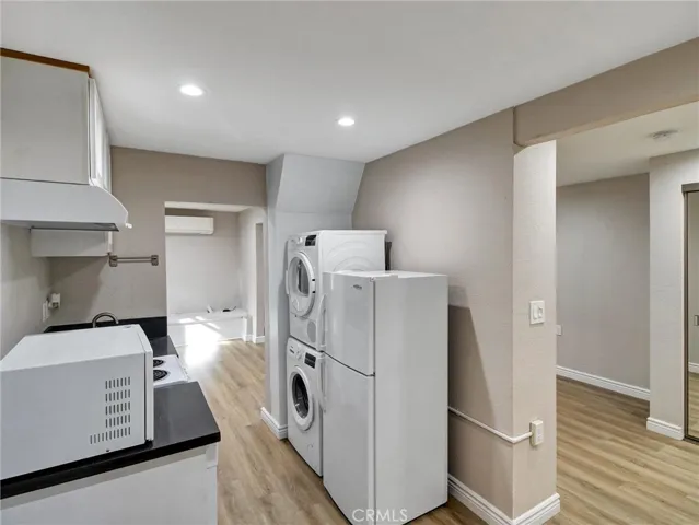 985 1/2 Dexter Street, Los Angeles, California 90042