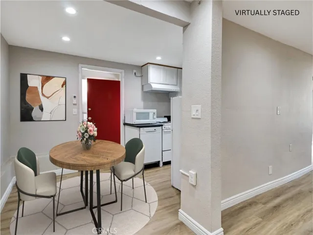 985 1/2 Dexter Street, Los Angeles, California 90042